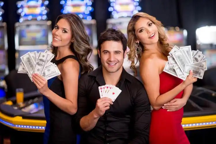 pangeran slot live dealer table showing live blackjack and roulette games funded by DANA deposits
